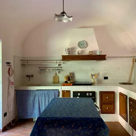 Xvi Century House In * Gavi