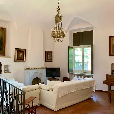 Βίλα Xvi Century House In