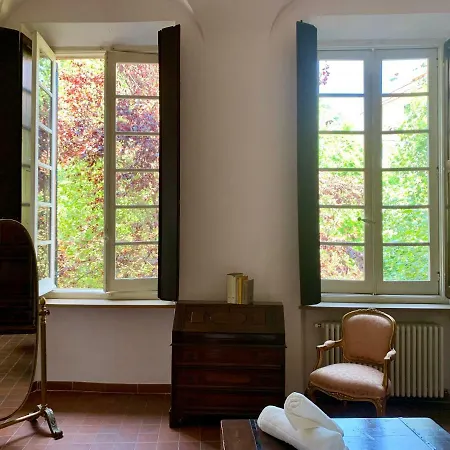 Xvi Century House In *